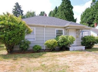 9238 SE Yamhill St, Portland, OR