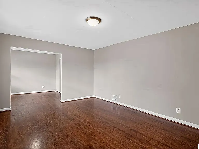 317 Westwood Dr — Photo 11