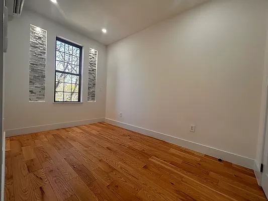 Rented by Fifth & Forever LLC | media 9