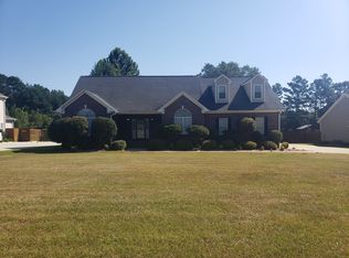1169 S Parker Ch Rd, Raeford, NC 28376