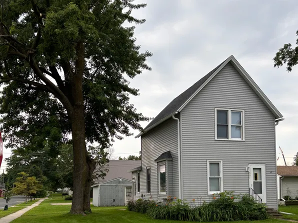 301 South St, West Concord, MN 55985