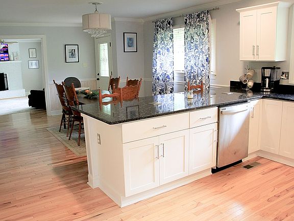 Kitchen into dining room 