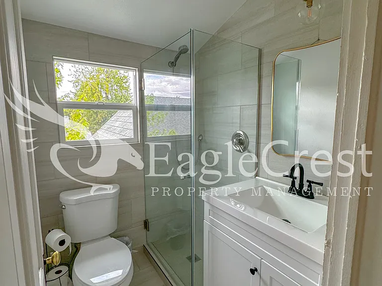 215 S 4th Ave — Photo 15