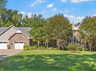 659 Cornwall Rd, Clarksville, TN 37043