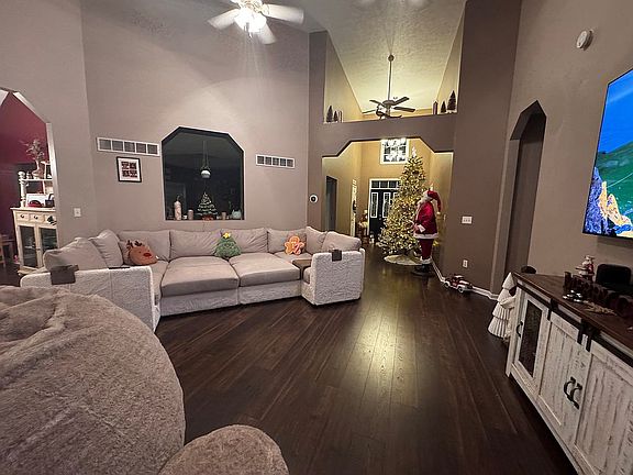 4th image of 8213 N Byers Ln