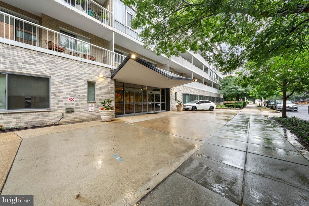 730 24th St NW APT 312, Washington, DC - View 5