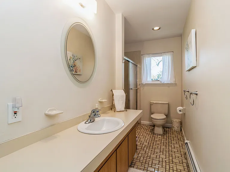 14 Beach Plum Rd — Photo 15