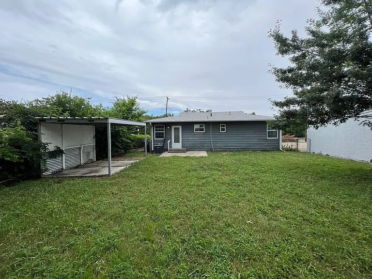 1226 Record Crossing Rd — Photo 15