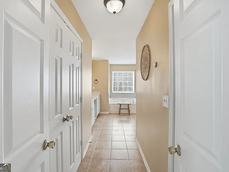 3951 Oak Field Dr — Photo 33