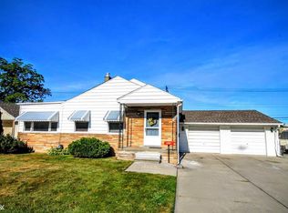 28918 Taylor St, Saint Clair Shores, MI