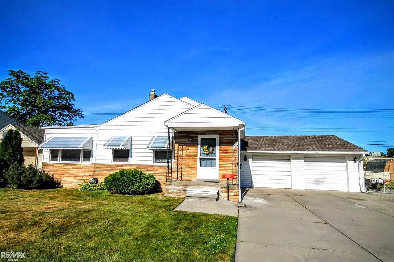 28918 Taylor St photo 1