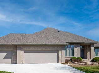 7301 W Ridge Ln, Cherry Valley, IL 61016