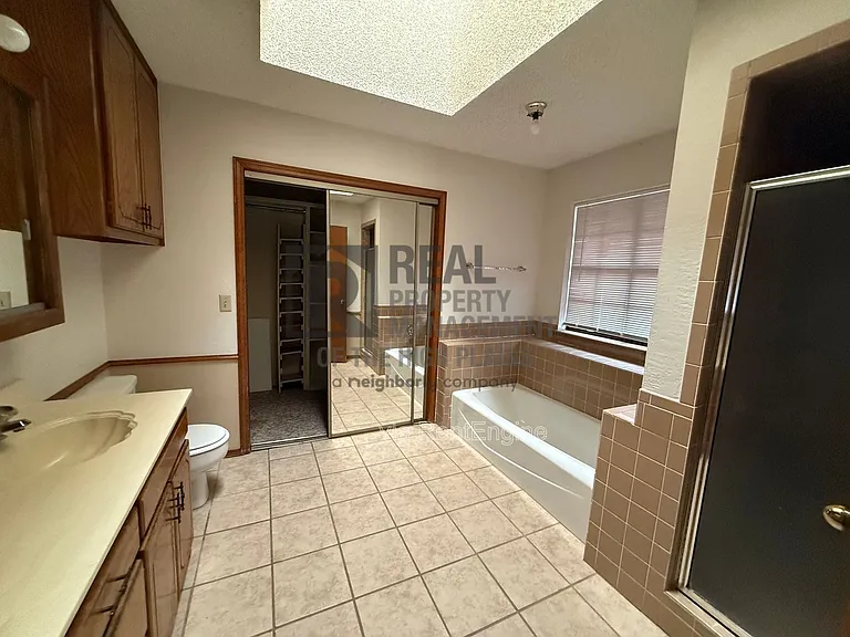 6503 Terryville Dr — Photo 10