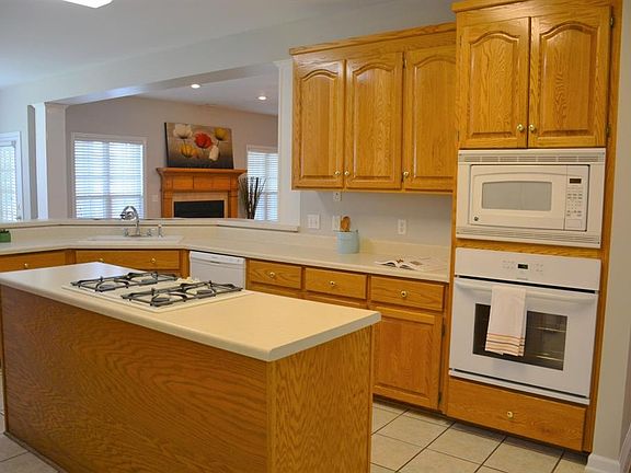 4th image of 31 Cotton Creek Blvd