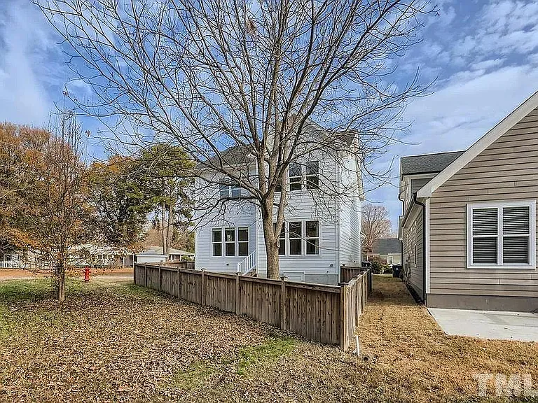 501 Germaine St — Photo 29