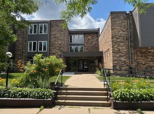 450 Ford Rd UNIT 319, Saint Louis Park, MN 55426