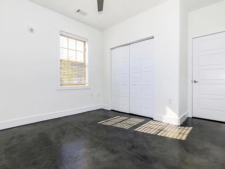 Paces at the Estates Apartments — Photo 23