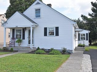 290 Rhode Island Ave, Pawtucket, RI 02860