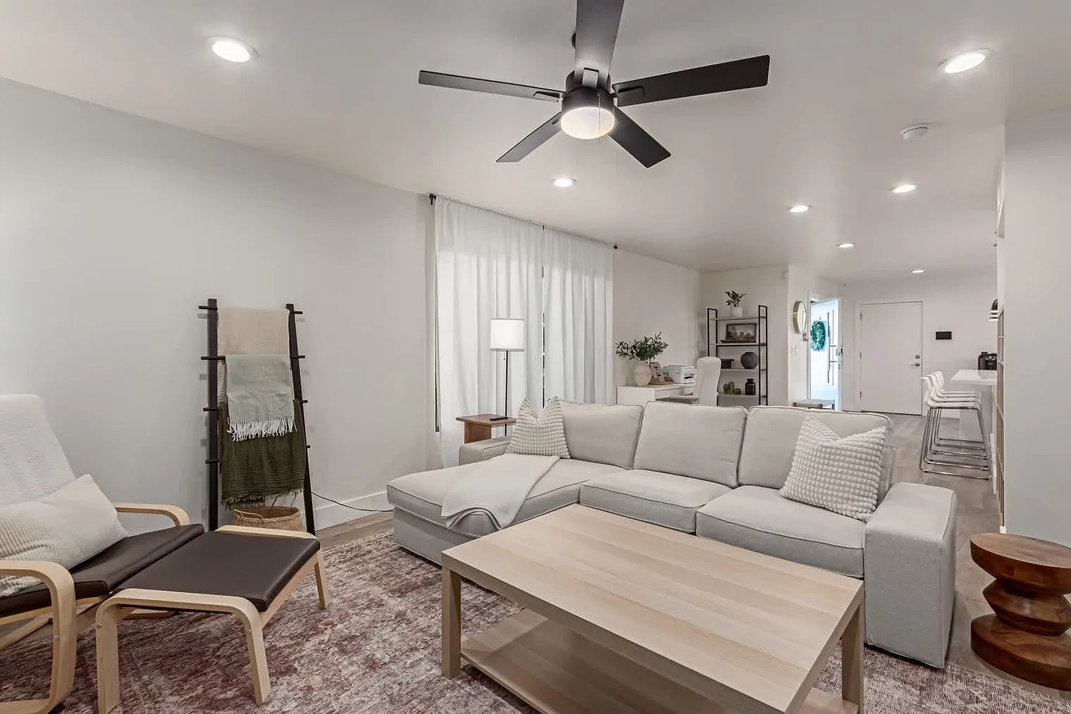3 bed, 2.0 bath, 1496 sqft, $11,184 — Photo 1