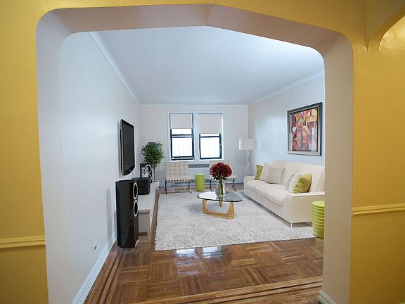 3rd image of 2300 Kings Hwy APT 2E