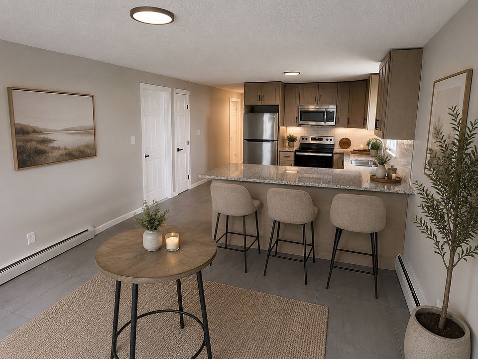 1st image of 163 Oakland Ave Floor 1