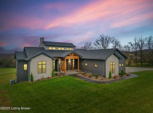 300 S Stallard Dr, Shelbyville, KY