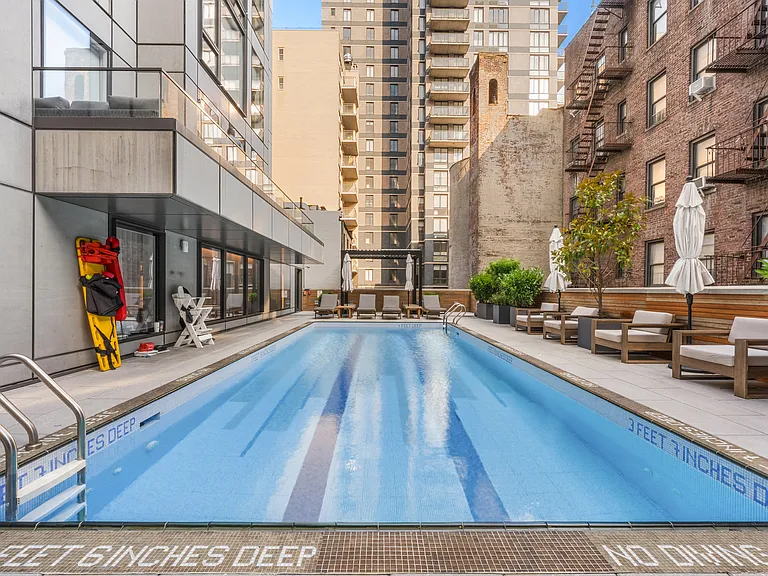 150 E 23rd St #4B — Photo 15