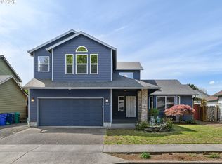 1818 NE Blue Heron Dr, Portland, OR 97211