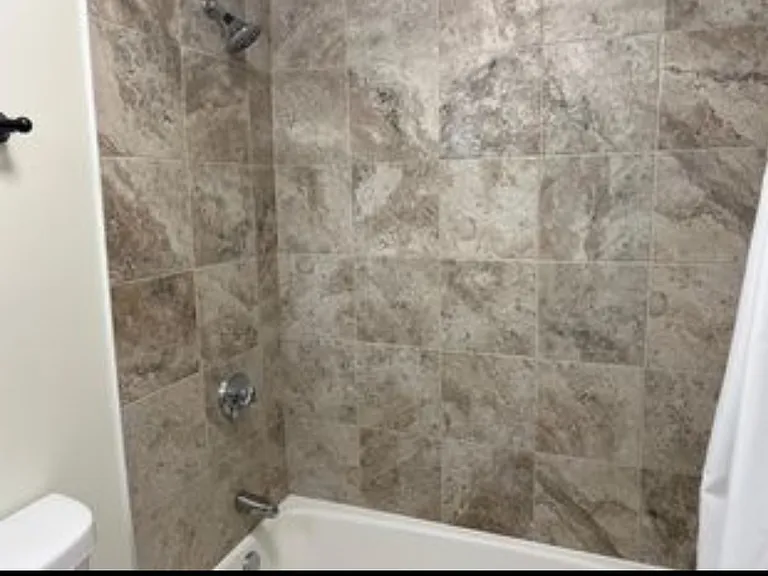 16 Tiffany Rd #4 — Photo 4