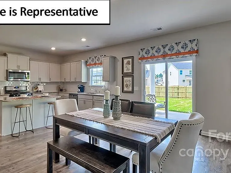 Austin Estates Dr — Photo 10