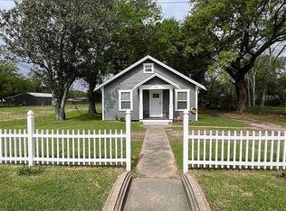 1526 Ithaca Ave, Nederland, TX 77627