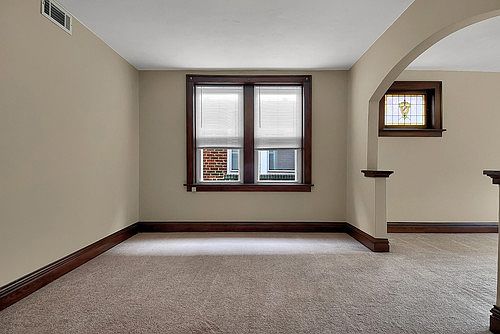 5th image of 3637 Bowen St APT 2E