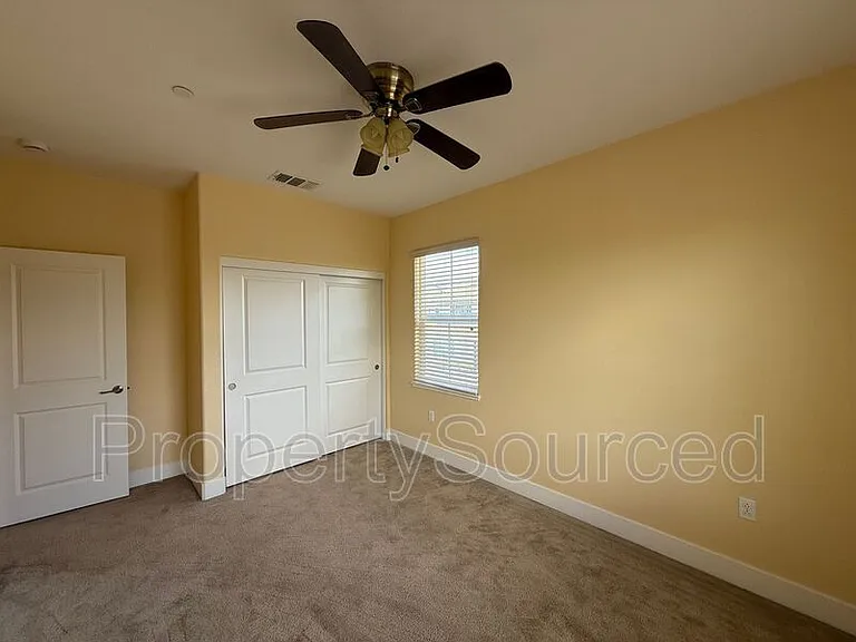 18517 Admiral Way — Photo 34