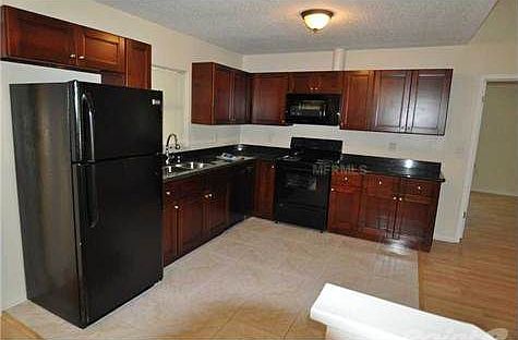 5th image of 2506 Savannah Dr