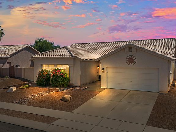 2nd image of 10050 E Paseo