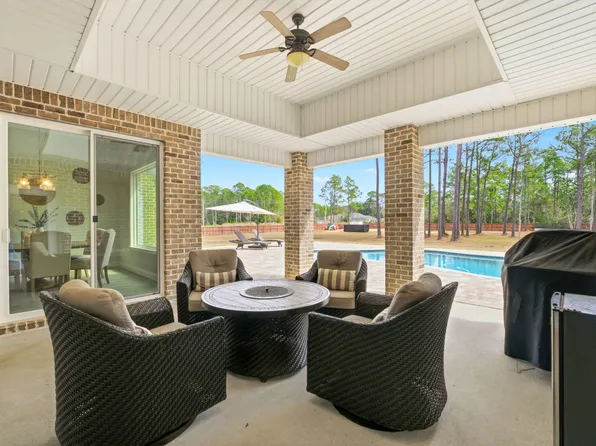 6735 E Bay Blvd, Navarre, FL 32566