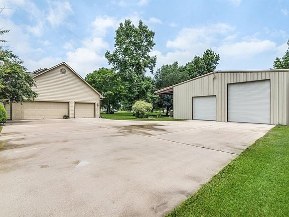 4th image of 615 County Road 661