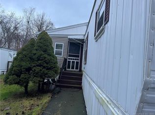 86 Thunderbird Dr, Naugatuck, CT 06770