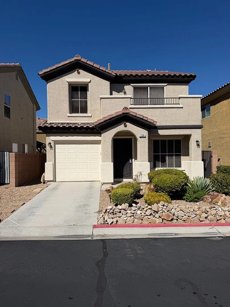 Americana Property Mgmt - Beautiful 3-Beds, 2 Story Home With Balcony & Backyard In Sw — Photo 1
