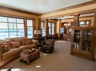 1467 S 80th St, West Allis, WI 53214