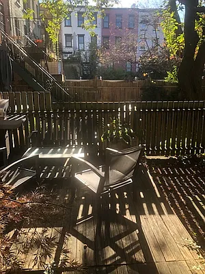 Rented by Alexander Bilu, LREB | media 23