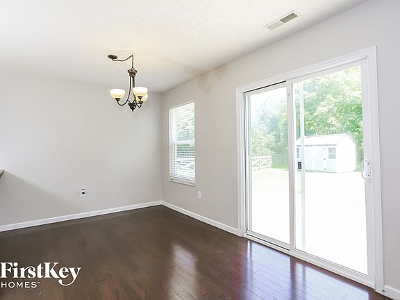 5th image of 5812 Hall Ct