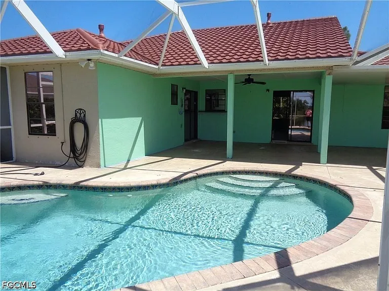 1510 SW 8th Pl — Photo 7
