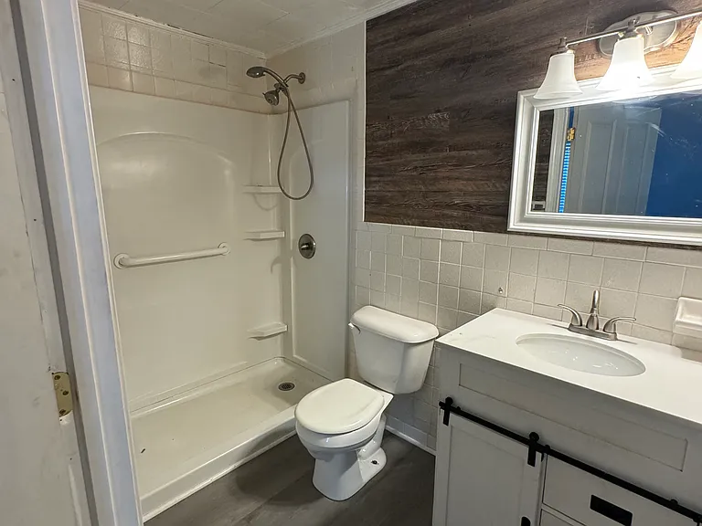 27 Ashland Ave — Photo 14