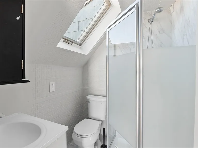7 Hawthorne St #2 — Photo 18