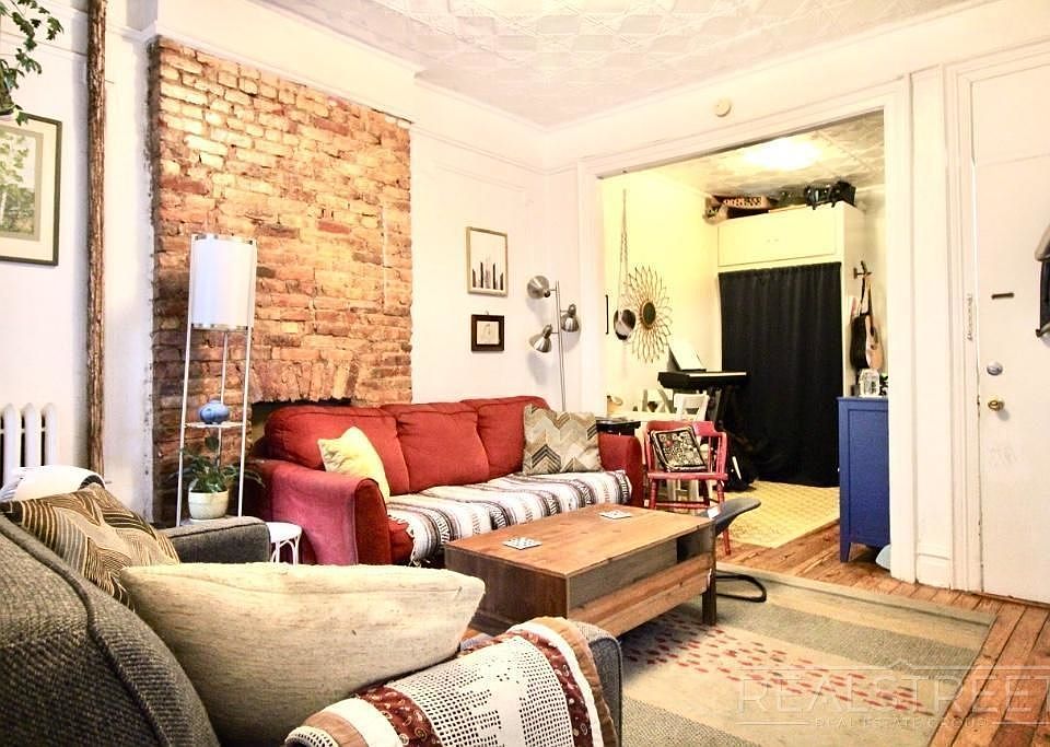 1st image of 340 21st St APT 2r