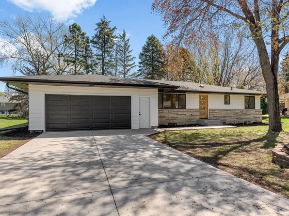 1220 Unity Ave N, Golden Valley, MN 55422