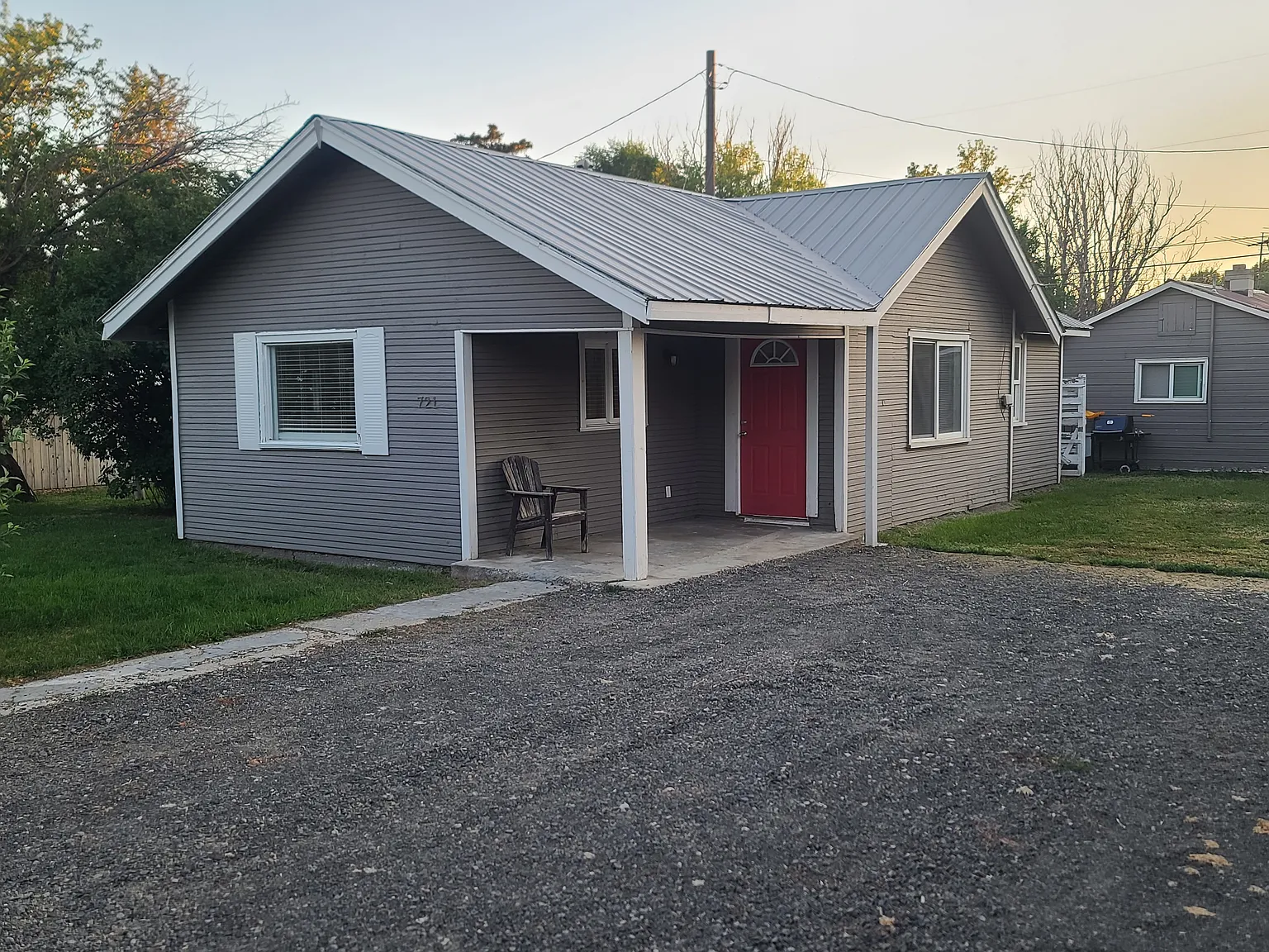 2 bed, 664 sqft, $900 — Photo 1