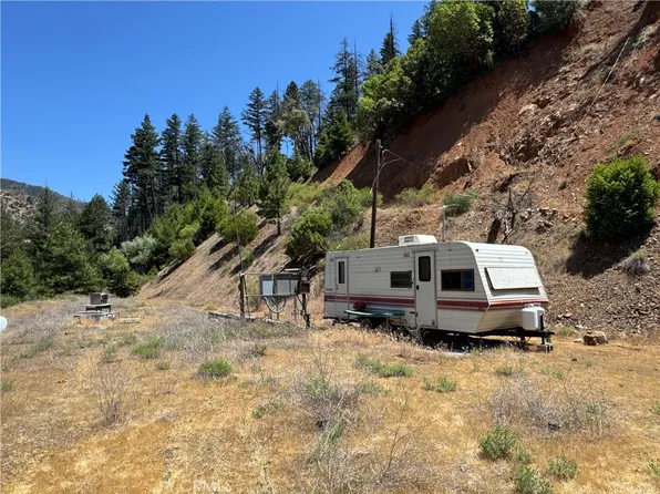 240 Rasmusen Ln, Junction City, CA 96048