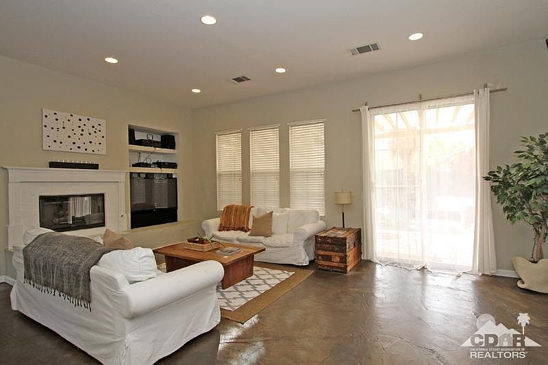 2nd image of 47845 Silverberry St